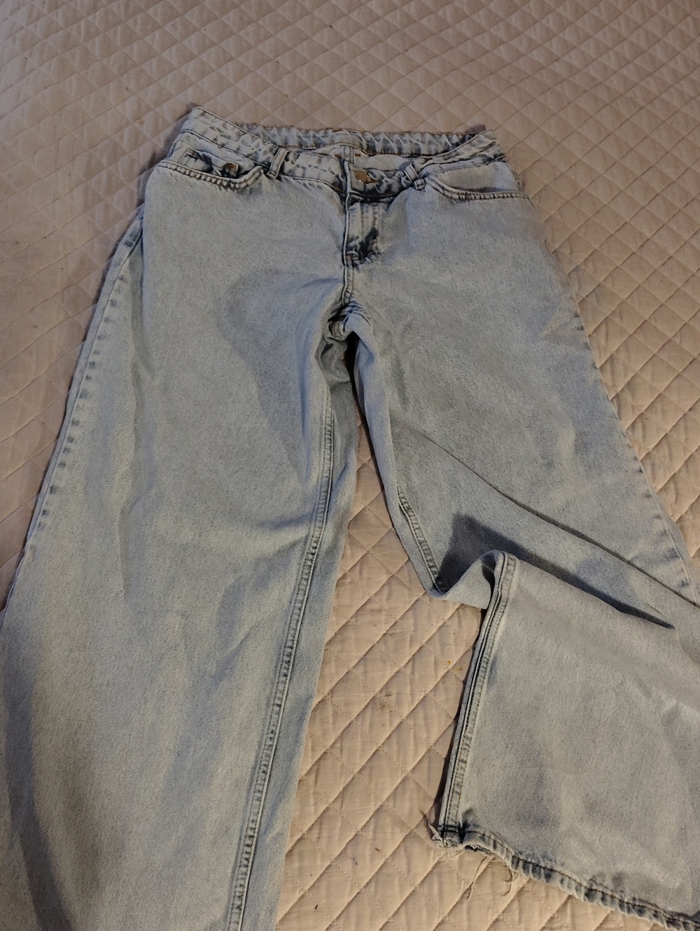Classic Light Wash Women’s Jeans - Unbranded